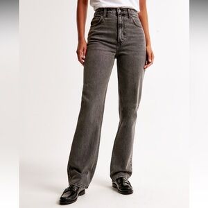 A&F Ultra High Rise 90s Straight Jean